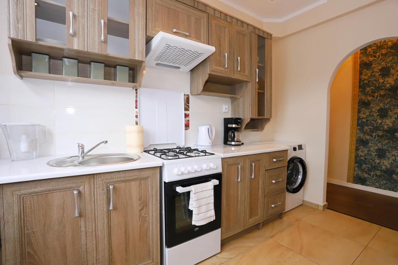 Apartament Stary Zdroj ヴァウブジフ エクステリア 写真