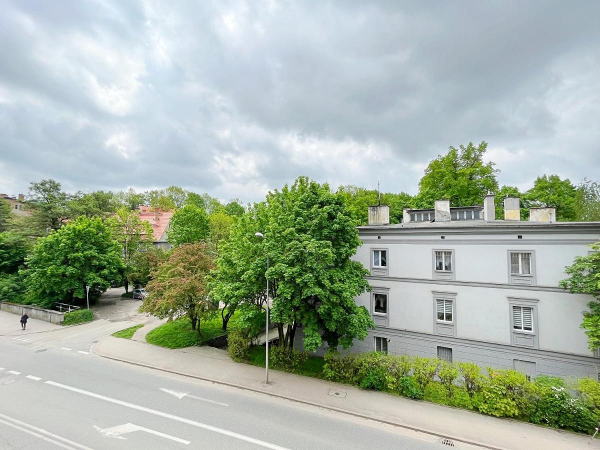 Apartament Stary Zdroj ヴァウブジフ エクステリア 写真