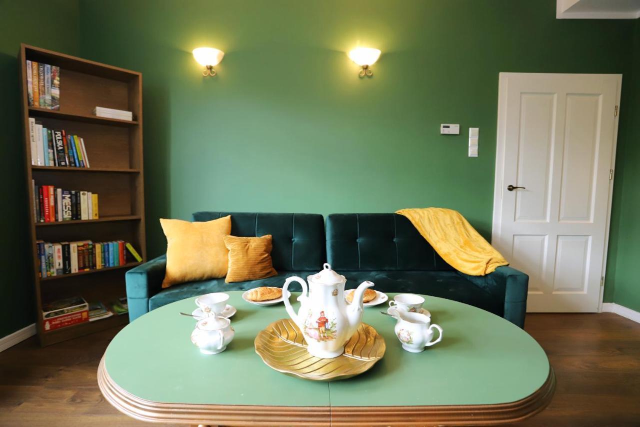 Apartament Stary Zdroj ヴァウブジフ エクステリア 写真